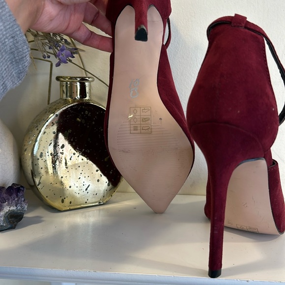 asos ruby pointed heels - Picture 3 of 12